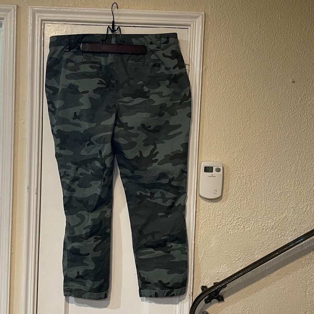 Gap Girlfriend Chino - Size 14 - Camo Grey | Sage | Green